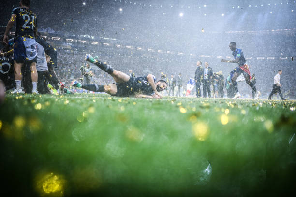 这两位年轻 这两位年轻