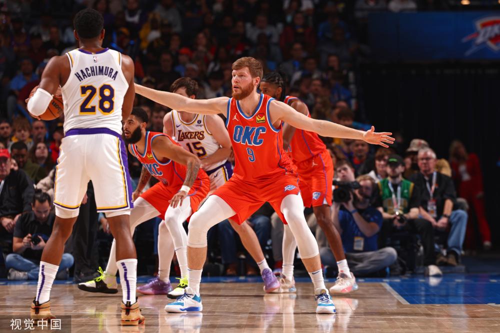 明他们认识 明他们认识